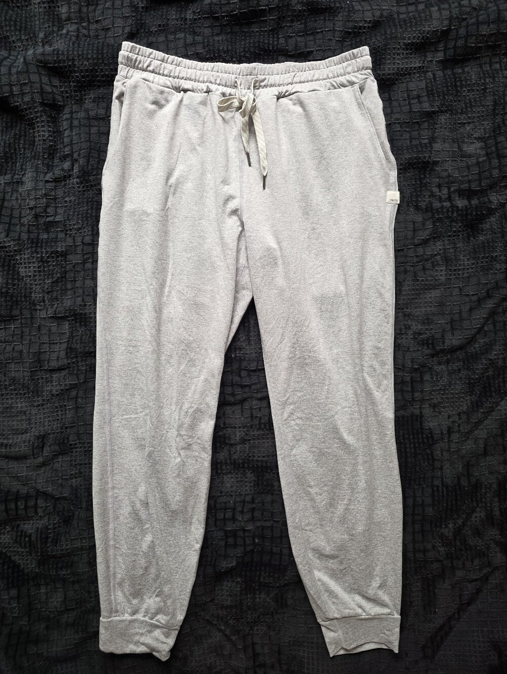 Vuori Women's Performance Jogger in Heather Grey - Size Medium